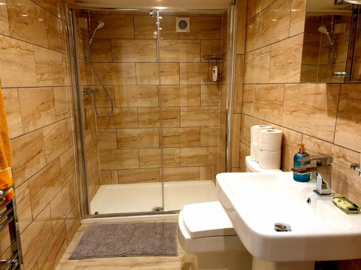 Elegant 2 Bed Apartment In Манчестер Екстер'єр фото